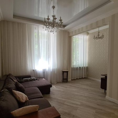 Soborka Lux Apartment โอเดสซา ภายนอก รูปภาพ